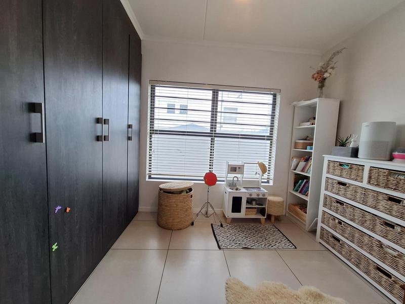 To Let 3 Bedroom Property for Rent in De Velde Western Cape